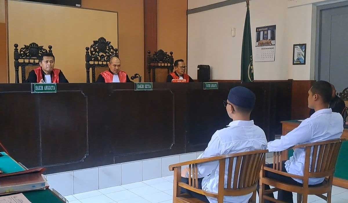 Dua Tersangka Molotov Resmi Diproses